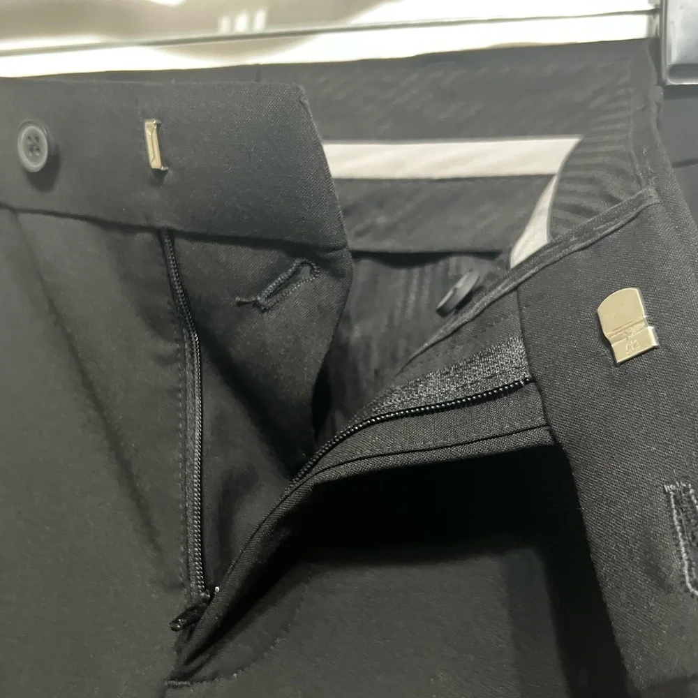 Men’s Wearhouse Black Dress Pants 32 x 30 Altered to 31 x 27 Can Be Let Out